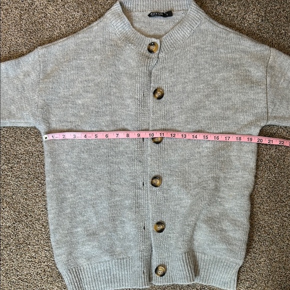 Nasty Gal boyfriend Gray Button-Up Cardigan - Picture 6 of 8